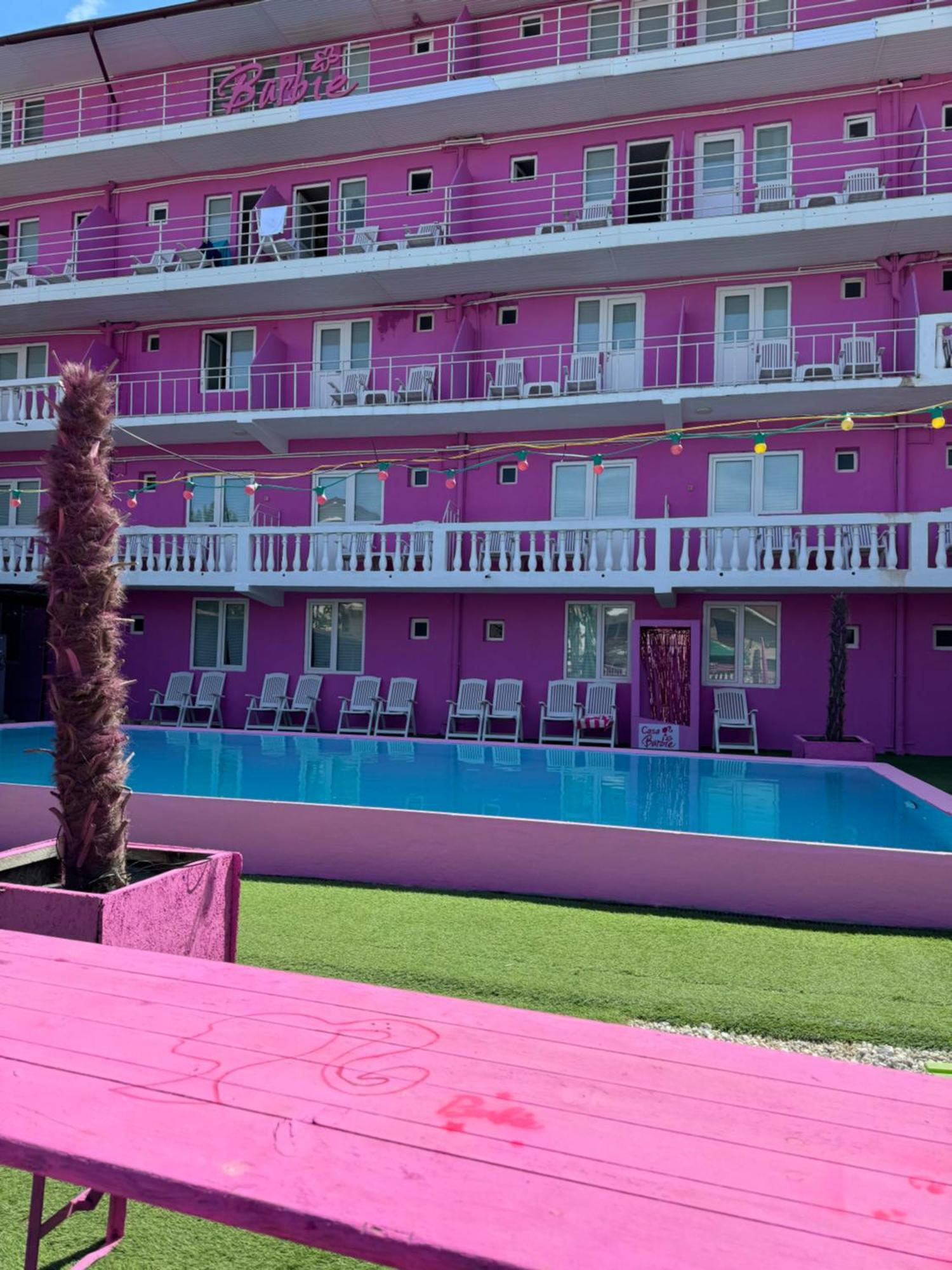 Casa Barbie Costinesti Hostel Exterior photo